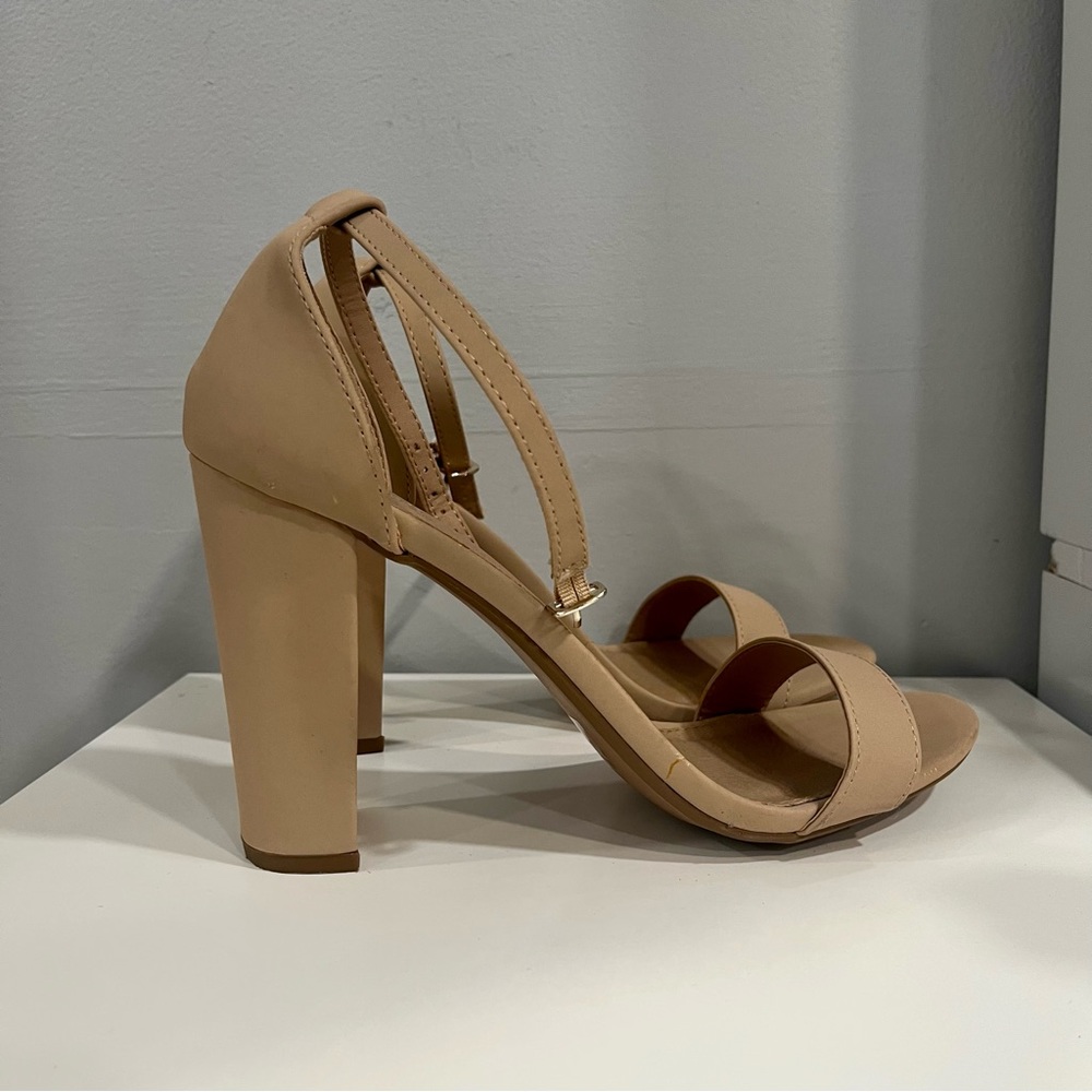 NUDE WEDGES